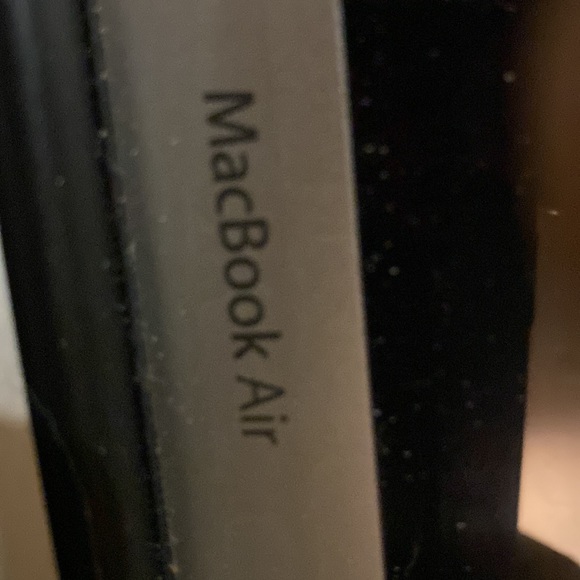 Apple Mac book air - Picture 3 of 5